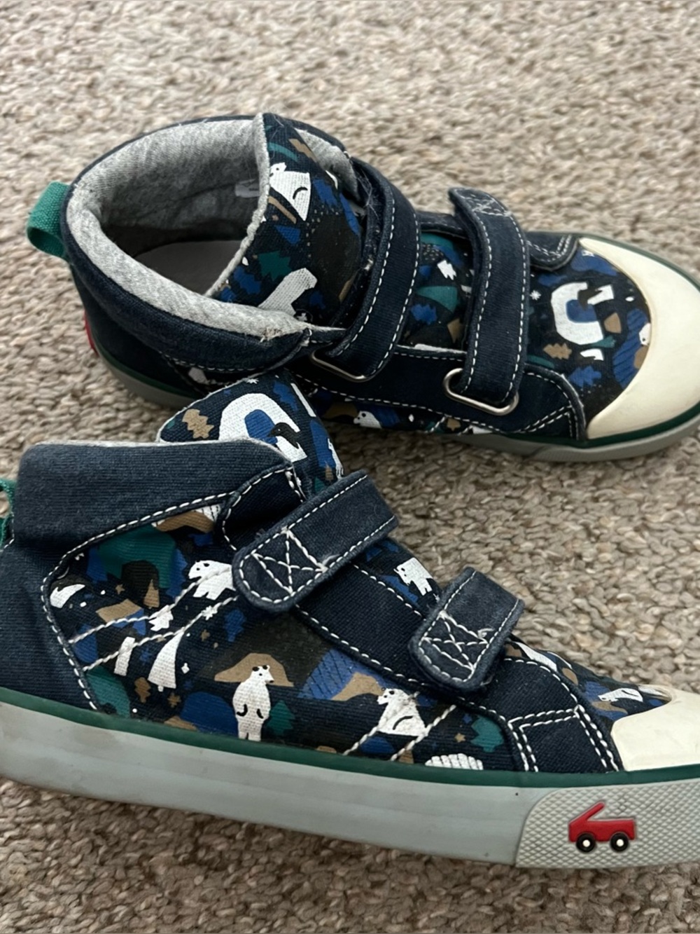 See Kai Run Polar Print Velcro High Top Sneakers w/ Green Trim unisex size 13.5